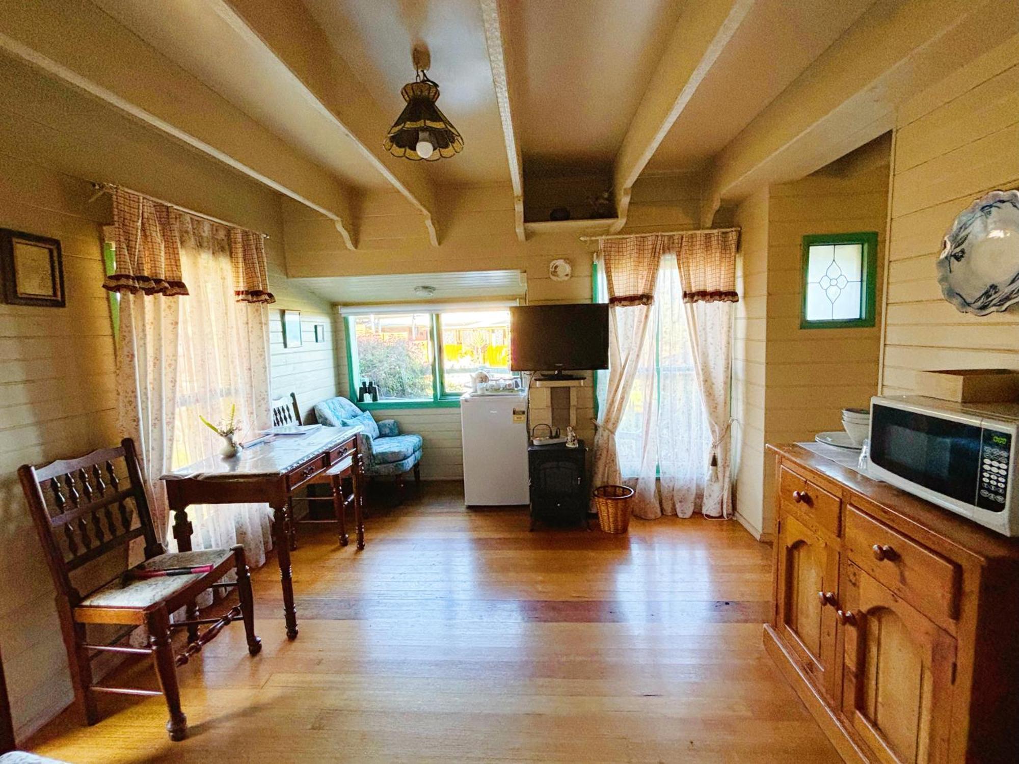 The Goat And Goose Bed & Breakfast Lakes Entrance Esterno foto
